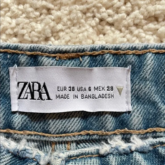 Zara high rise Blue Jeans - Picture 4 of 5